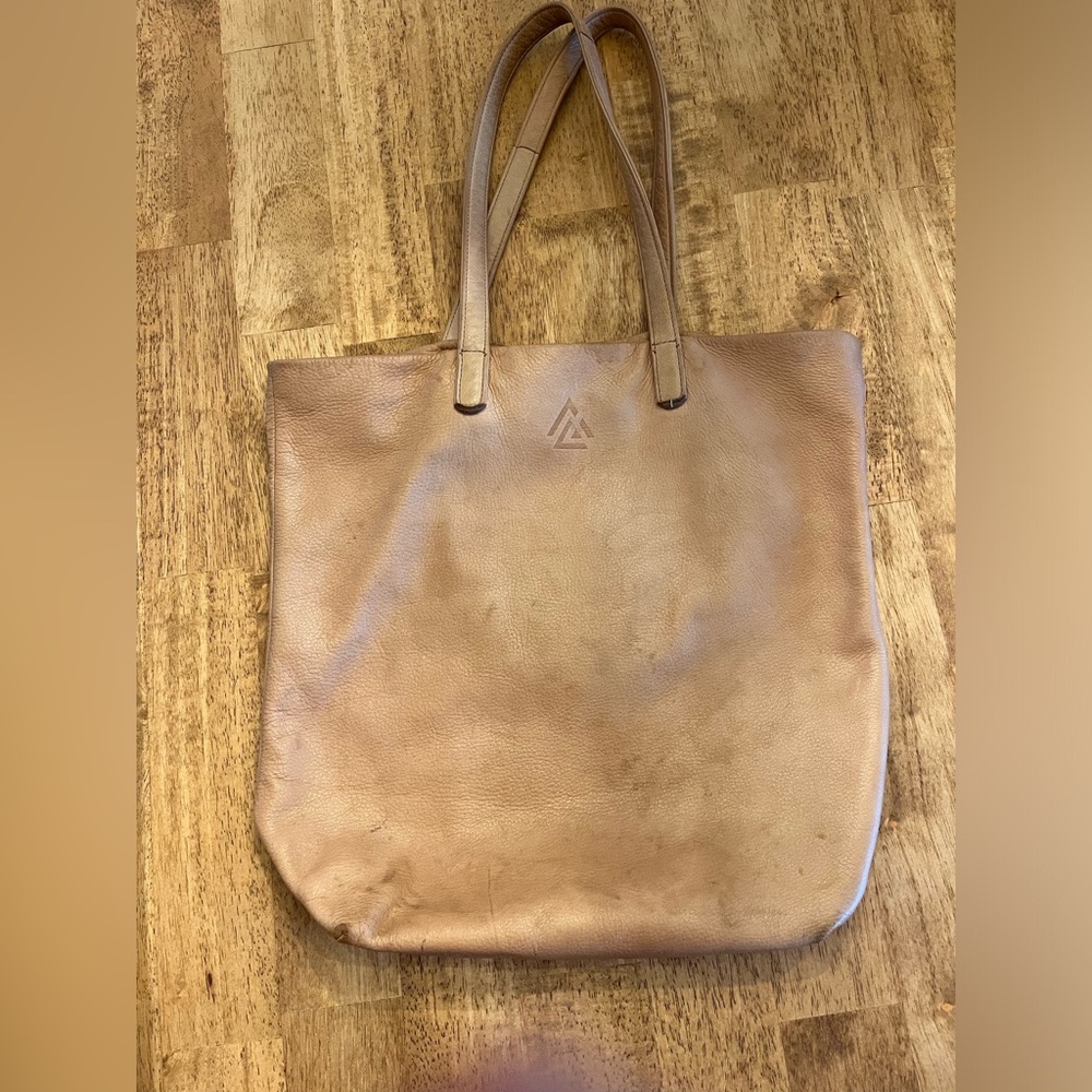 BAGGU Leather Shoulder Tote in Tan
